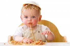 Baby self-feeding -  blog